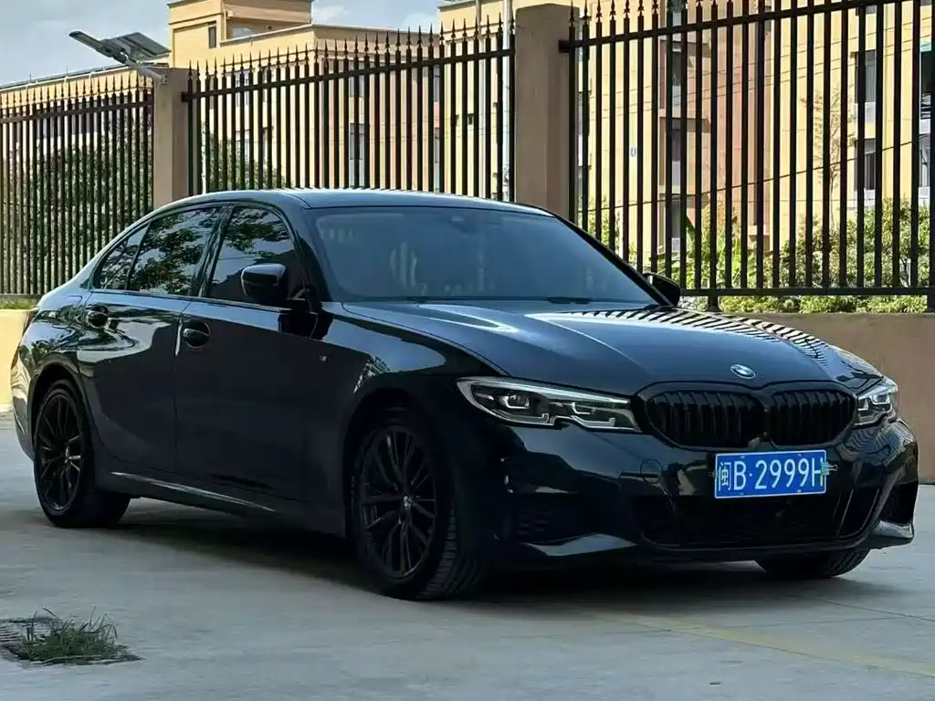 Купить BMW 3 Series