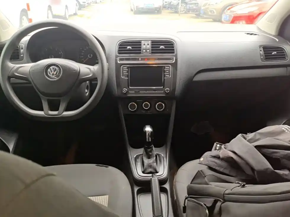 Volkswagen Polo — миниатюра 10