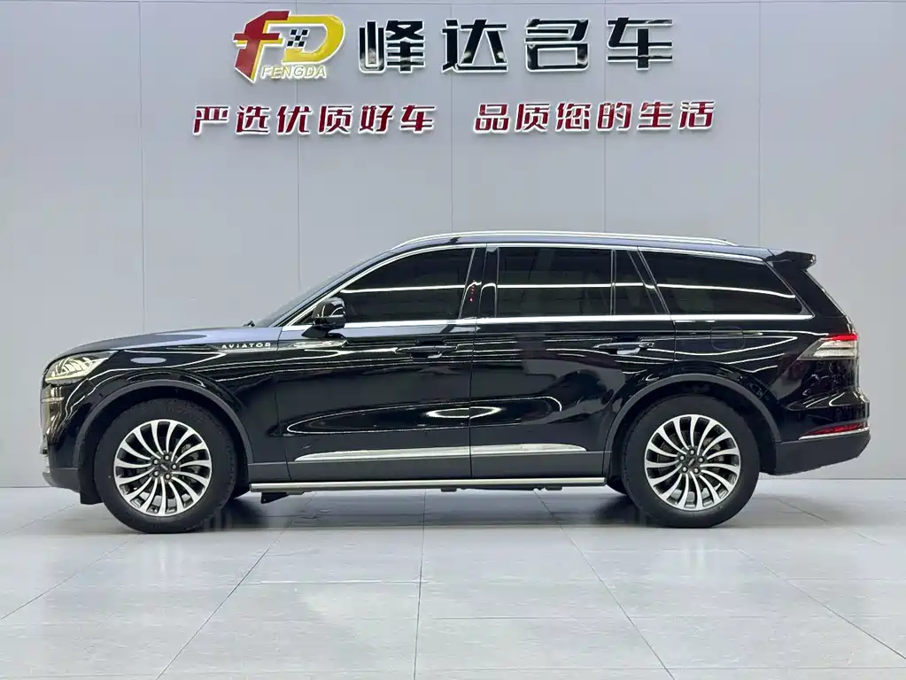 Lincoln Aviator — миниатюра 14