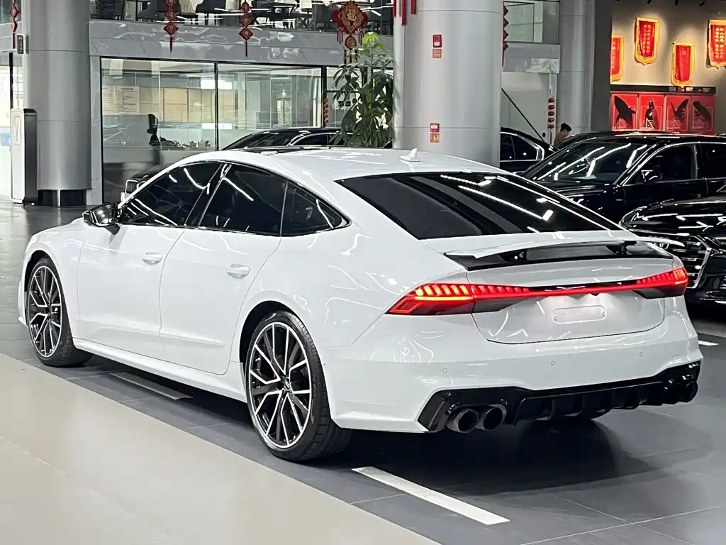 Audi A7 2022 55 TFSI quattro Premium