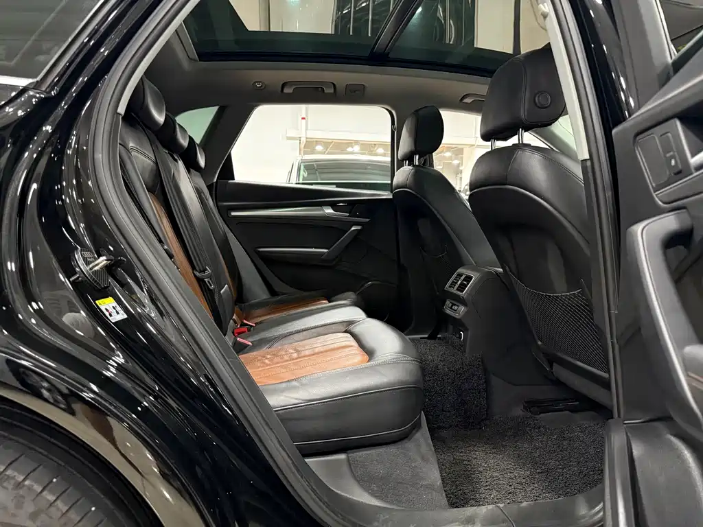 Audi Q5L — миниатюра 13