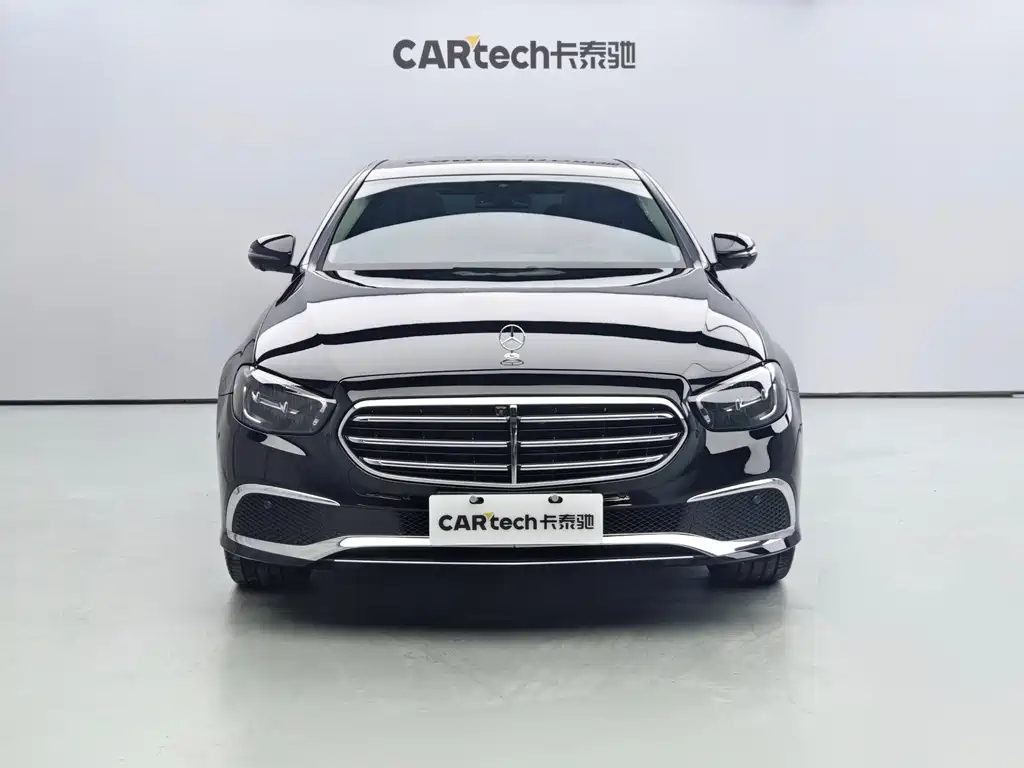 Mercedes-Benz E-Class — миниатюра 2