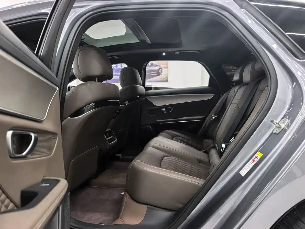 BYD Han — миниатюра 14