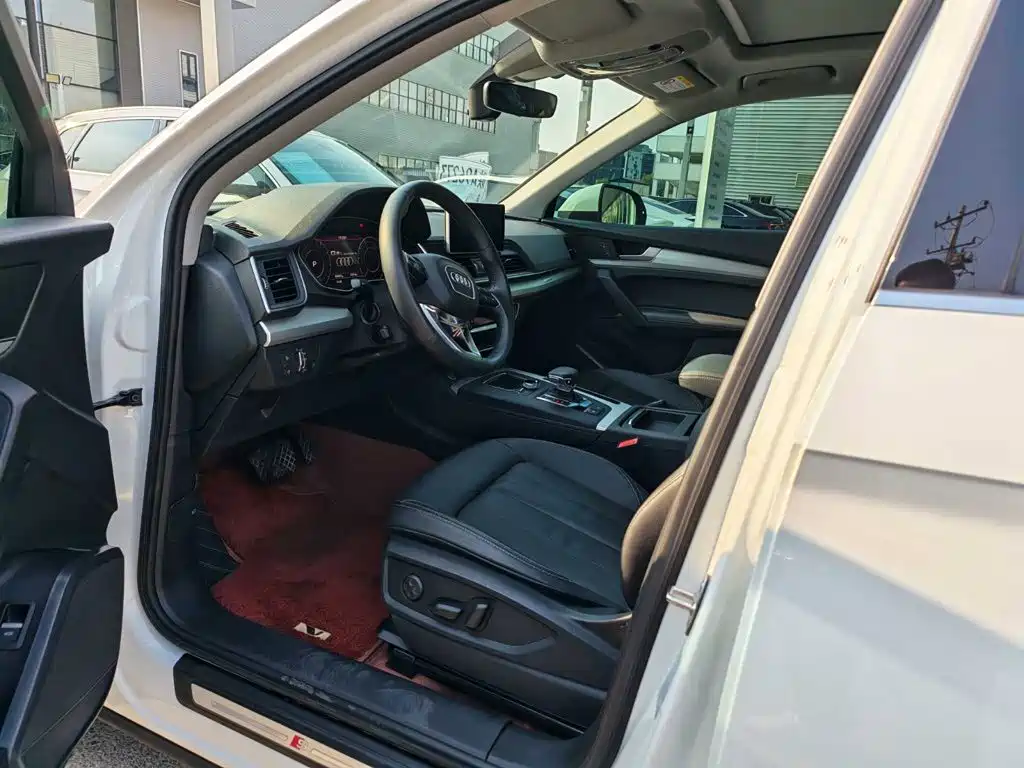 Audi Q5L — миниатюра 3