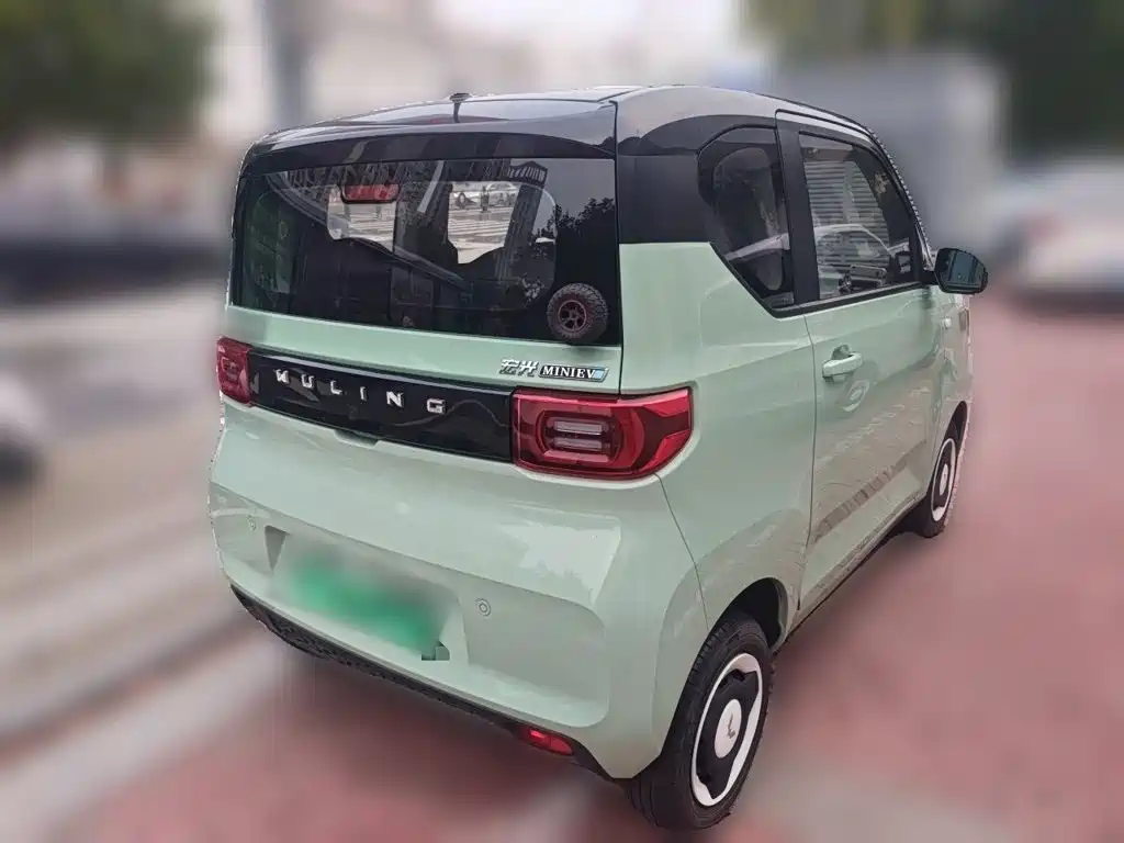 Wuling MINIEV — миниатюра 4