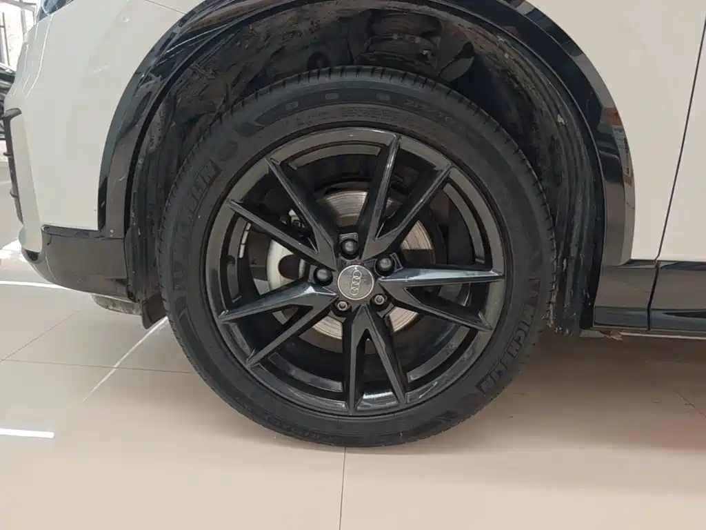 Audi Q2L — миниатюра 23