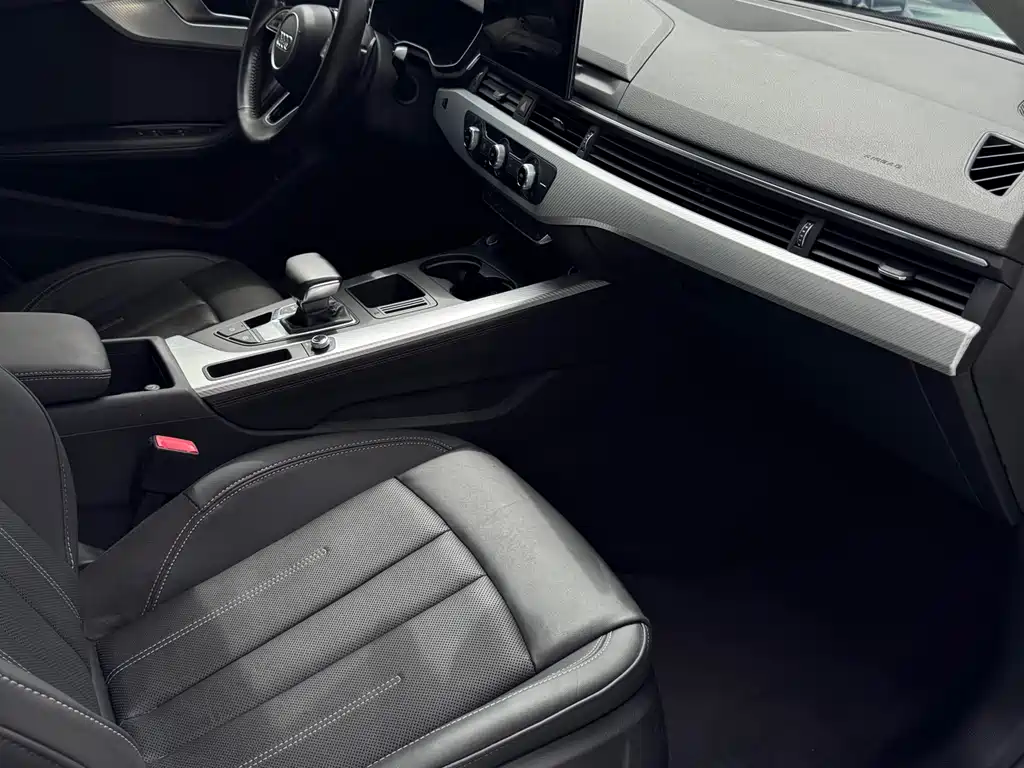 Audi A4L 2020 40 TFSI Fashion