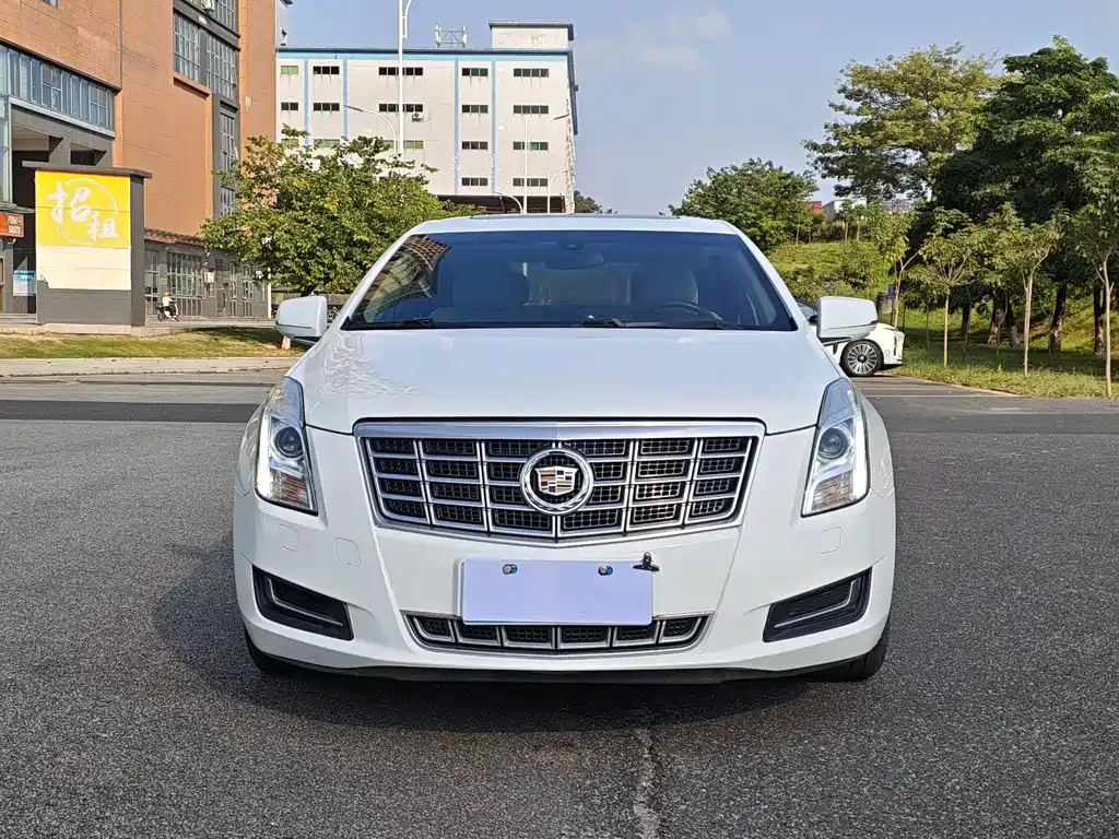 Cadillac XTS — миниатюра 2