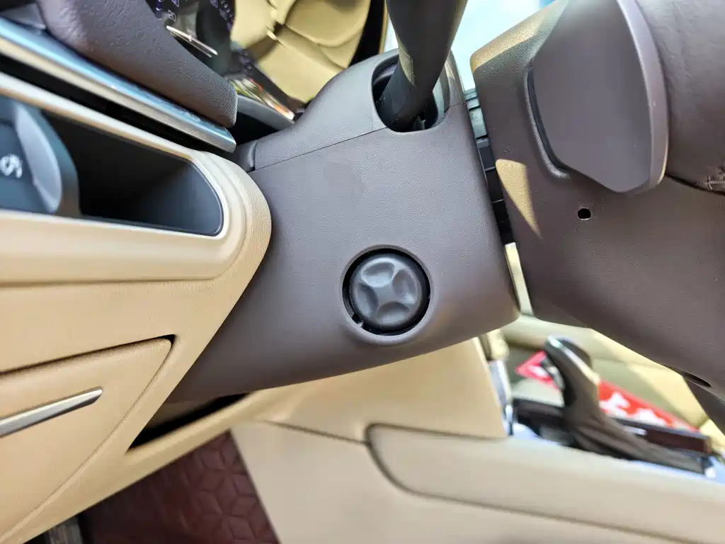 Cadillac XTS — миниатюра 10