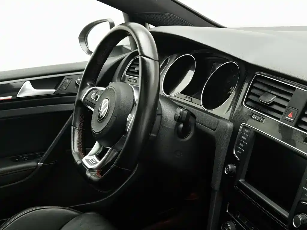 Volkswagen Golf GTI — миниатюра 22
