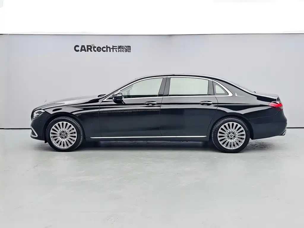 Mercedes-Benz E-Class — миниатюра 3