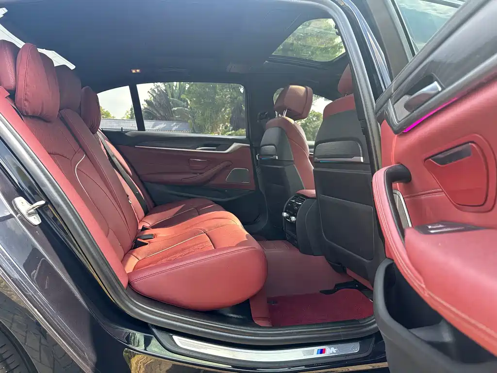 BMW 5 Series — миниатюра 15