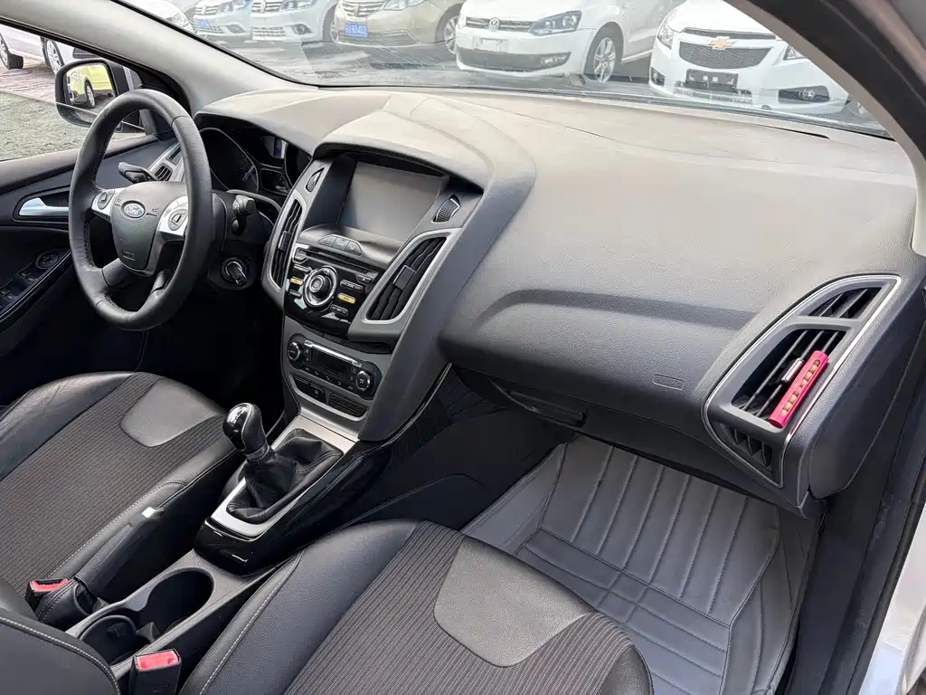Ford Focus — миниатюра 14