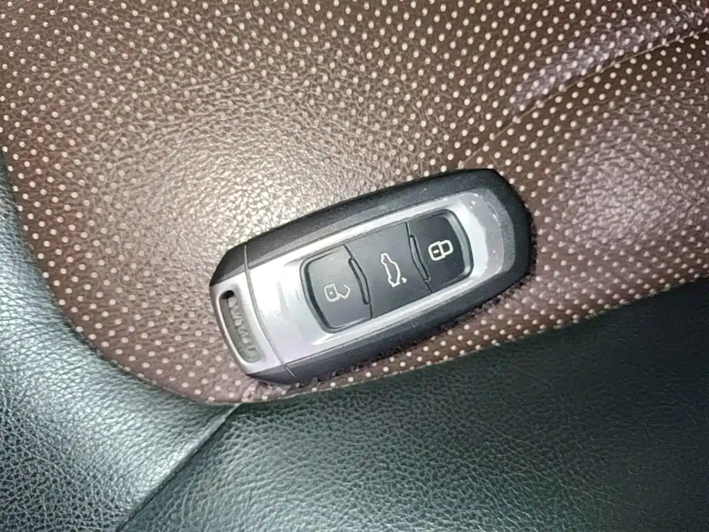 Geely Emgrand — миниатюра 9