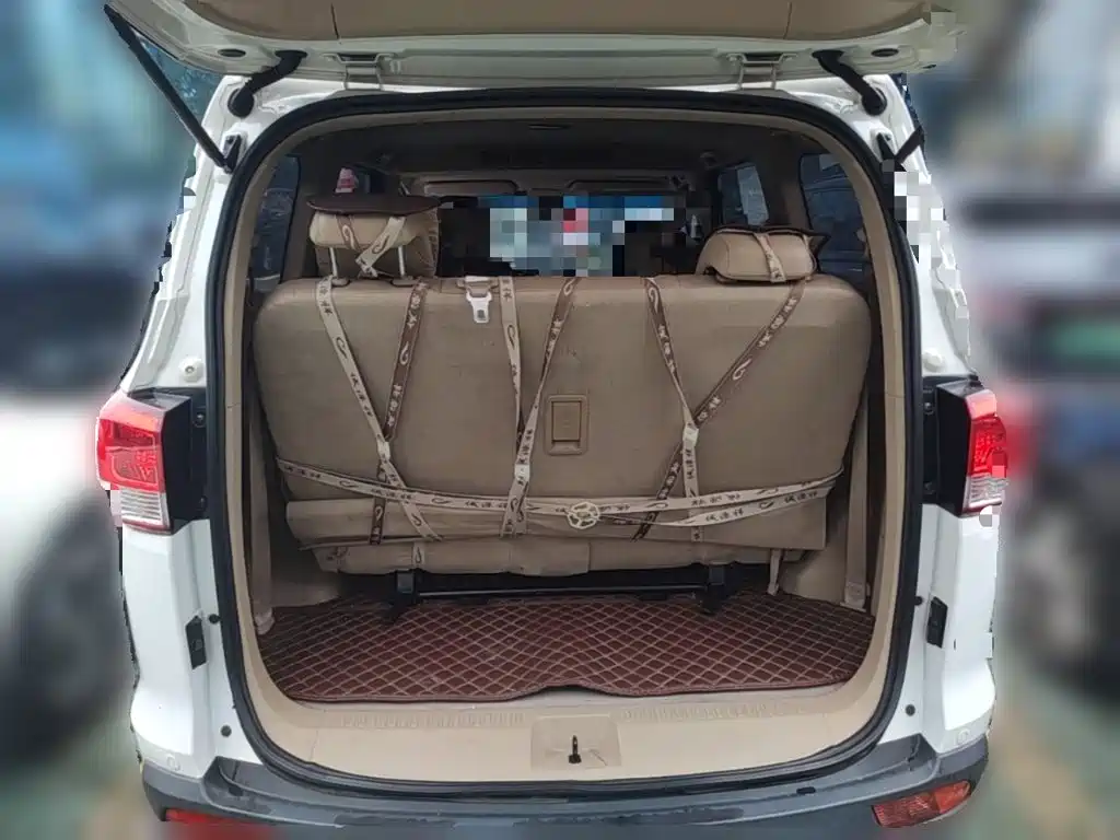 Wuling Hongguang — миниатюра 24