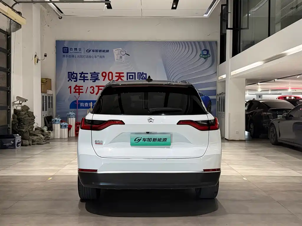 NIO ES8 — миниатюра 8