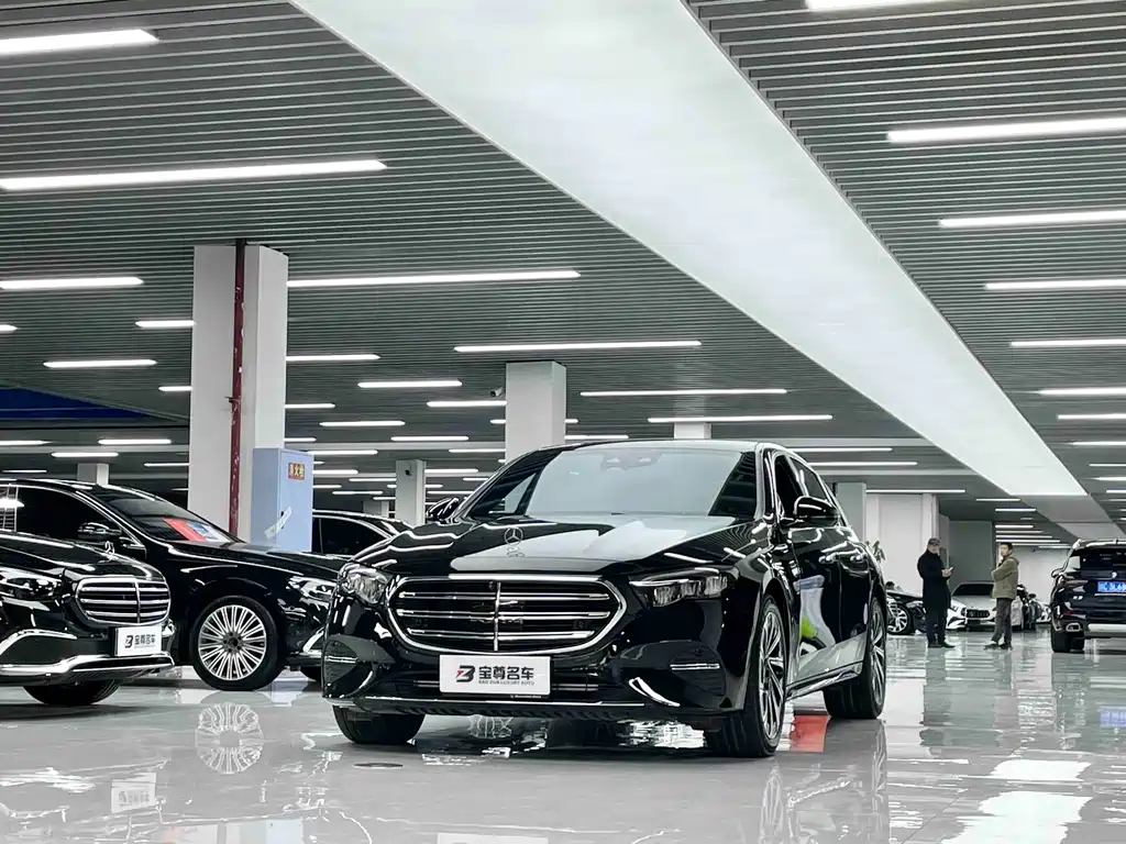 Mercedes-Benz E-Class 2025