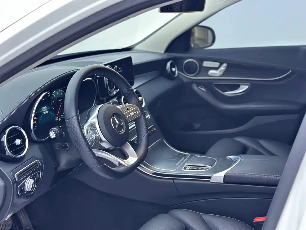 MERCEDES BENZ C CLASS