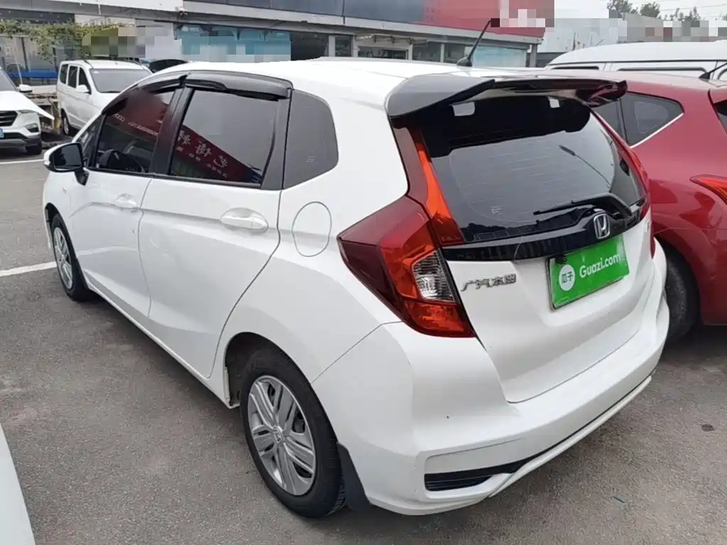 Honda Fit — миниатюра 5