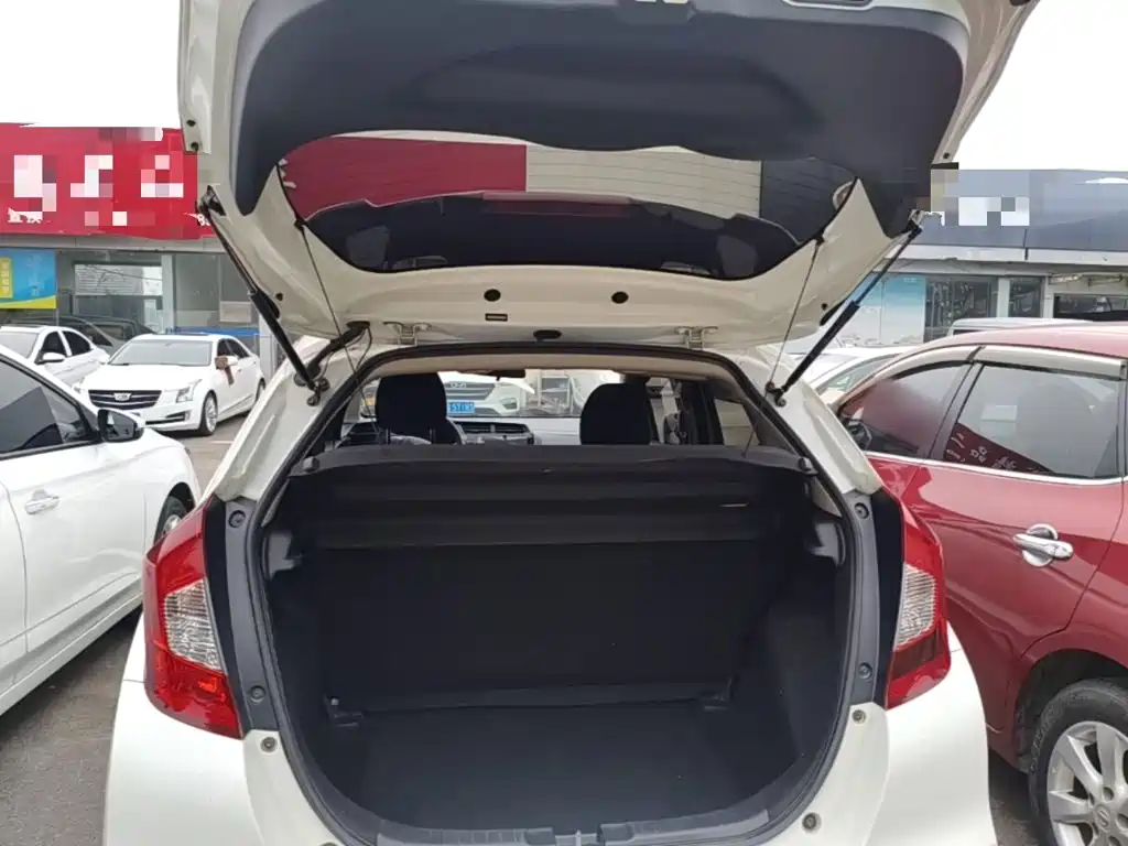 Honda Fit — миниатюра 19