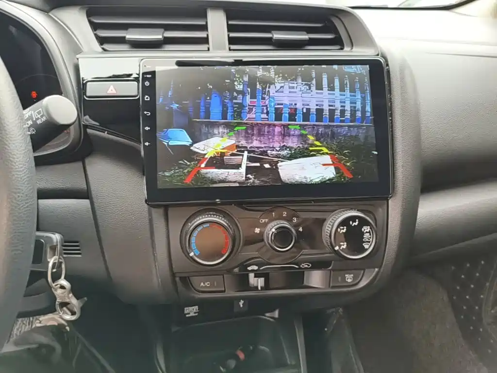 Honda Fit — миниатюра 13