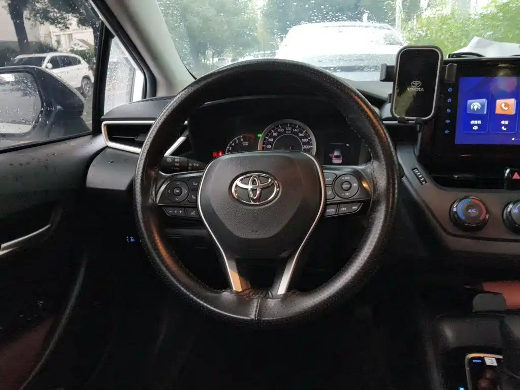 Toyota Corolla — миниатюра 11