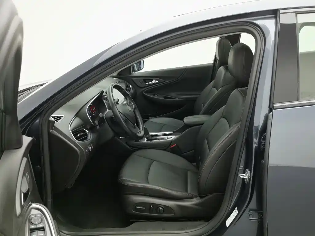 Chevrolet Malibu XL — миниатюра 10