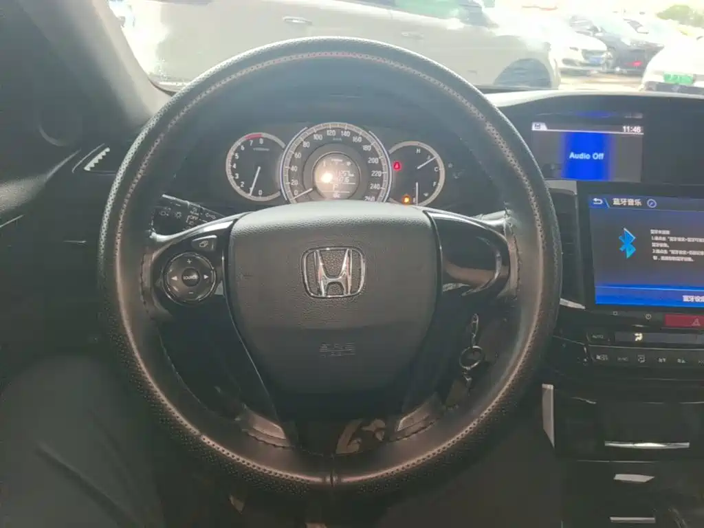 Honda Accord — миниатюра 11
