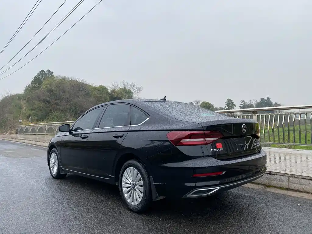 Volkswagen Lavida — миниатюра 3