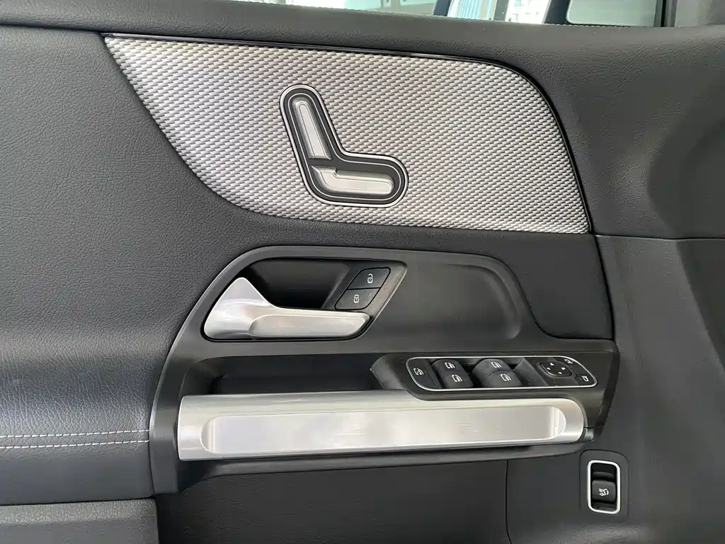 Mercedes-Benz GLB 2024 GLB 200