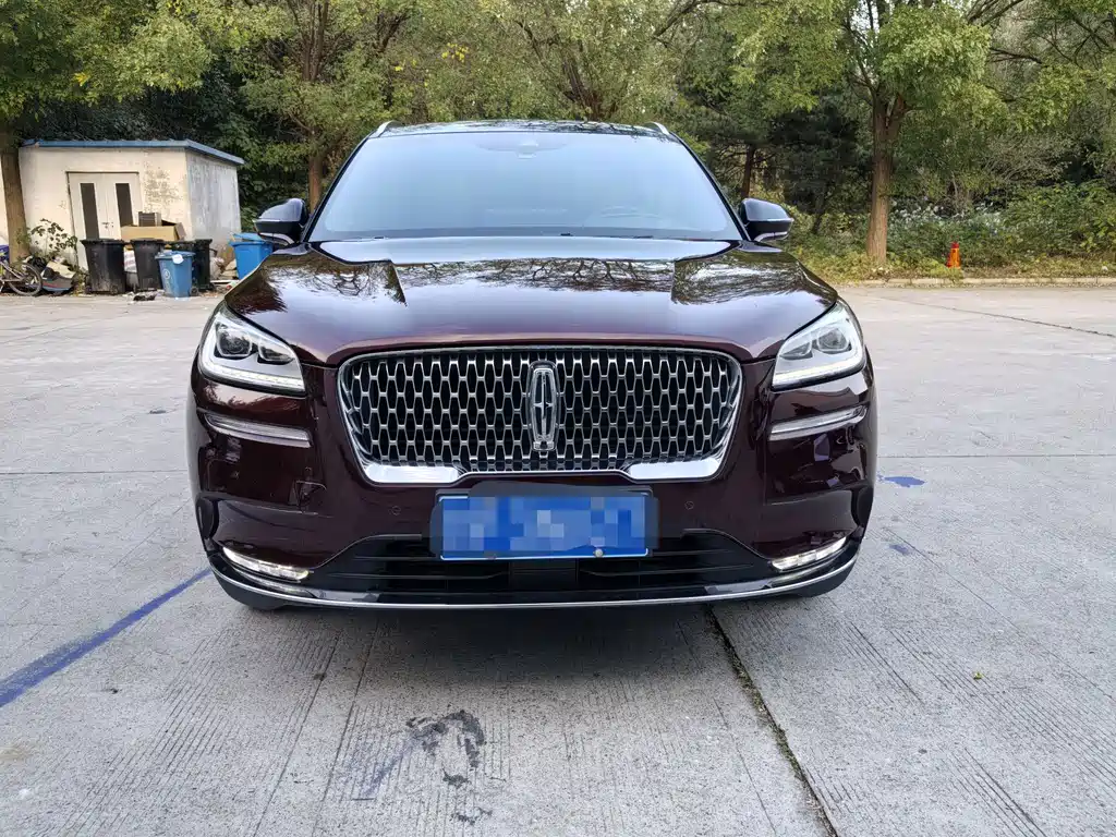 Lincoln Corsair — миниатюра 2
