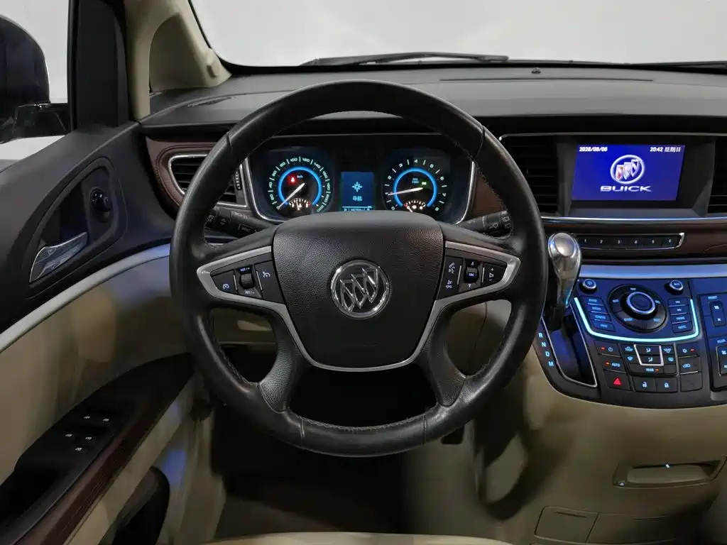 Buick GL8 — миниатюра 11