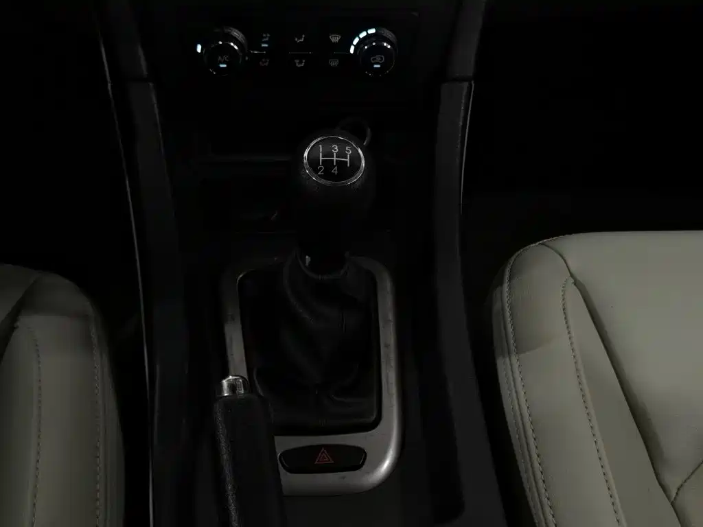 BAIC Senova D50 — миниатюра 13