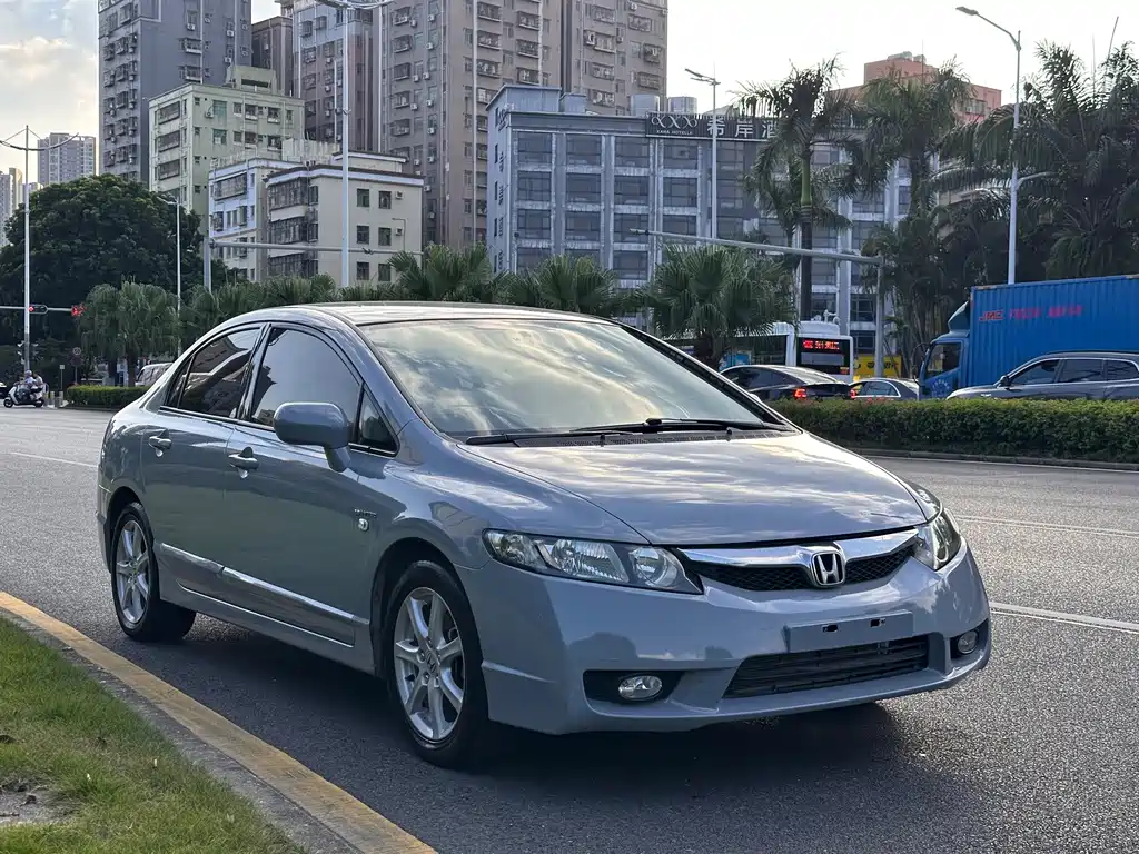 Honda Civic — миниатюра 3