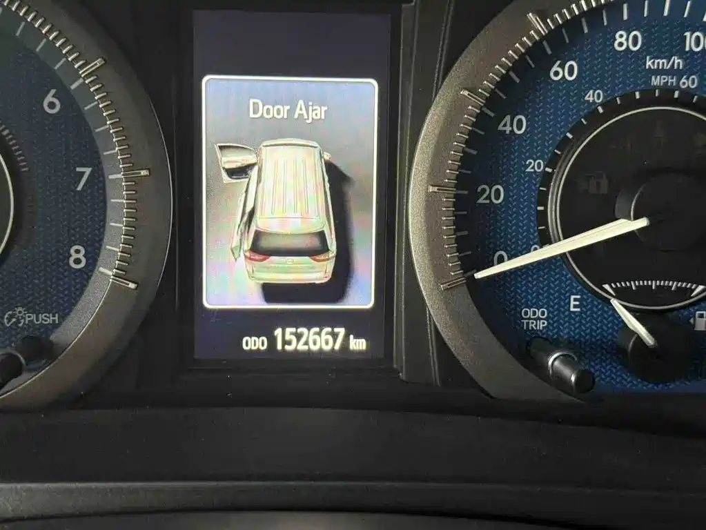 Toyota Sienna — миниатюра 5