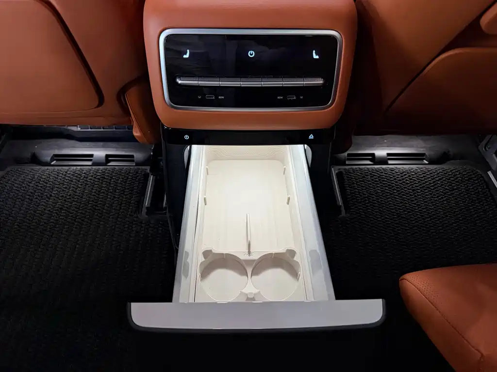 Li Auto Li L9 — миниатюра 16
