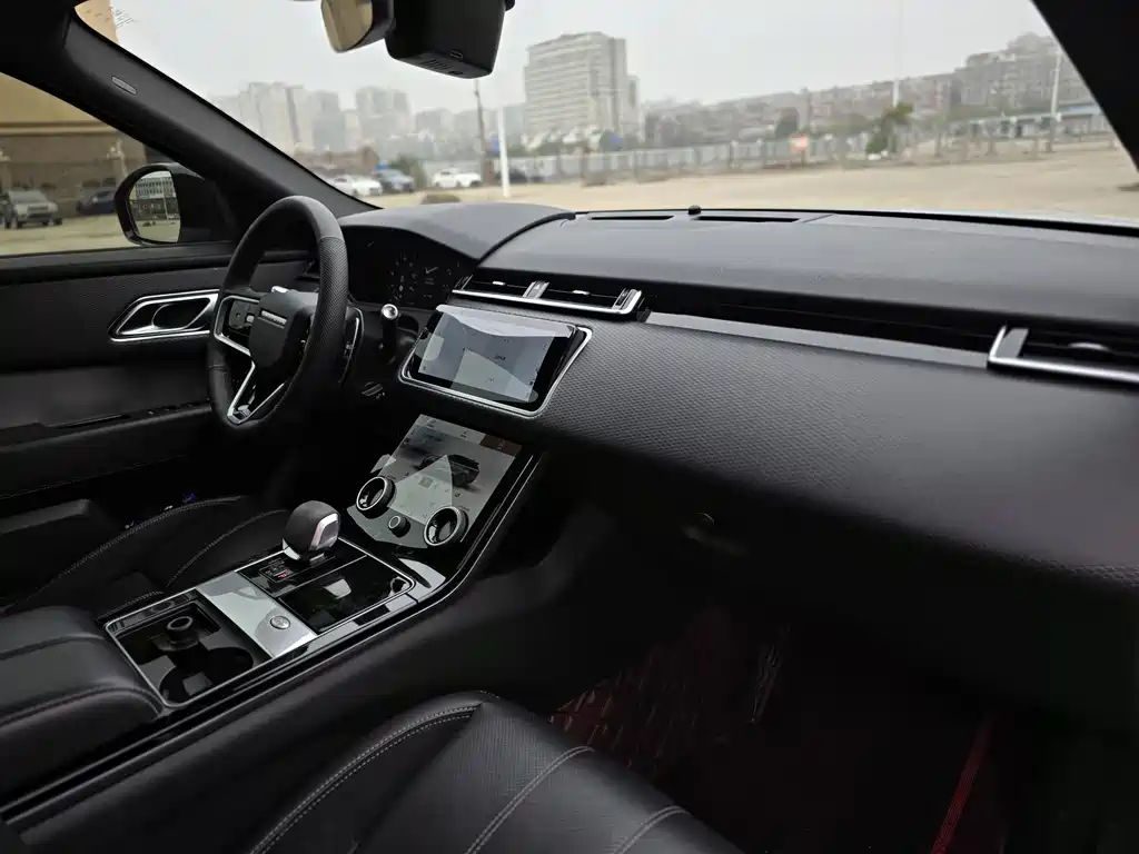 Land Rover Velar — миниатюра 8