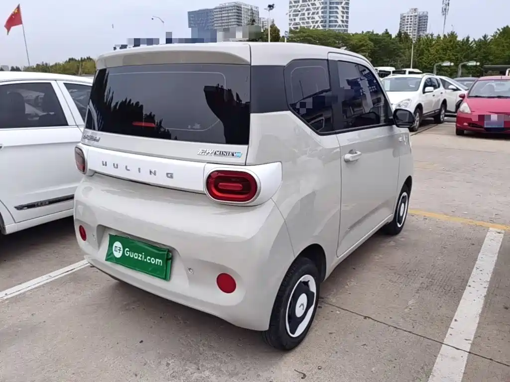 Wuling MINIEV — миниатюра 7