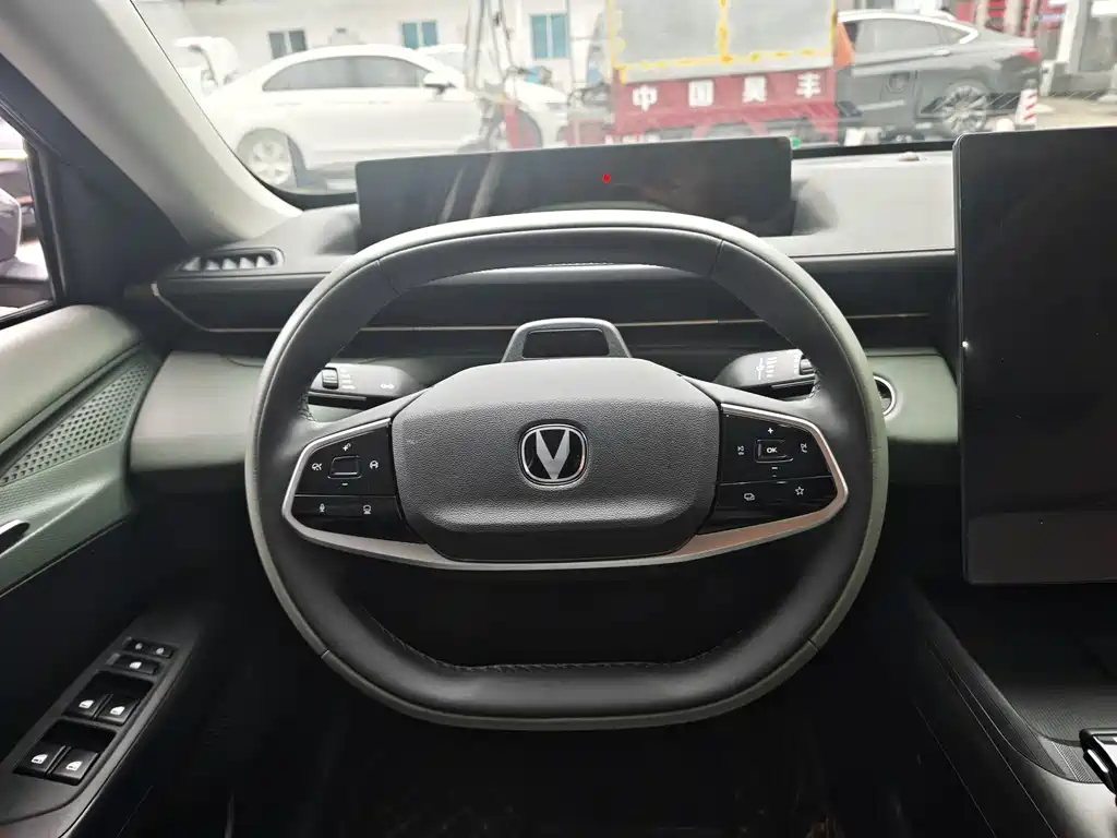 Changan Yida — миниатюра 6