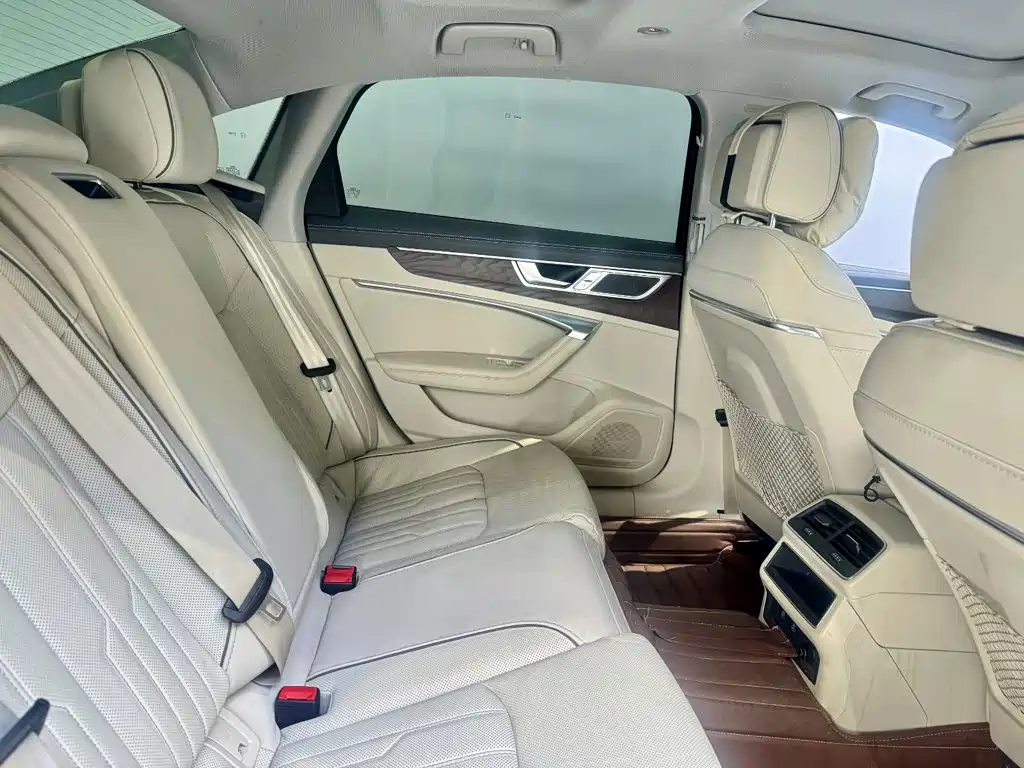 Audi A6L — миниатюра 8
