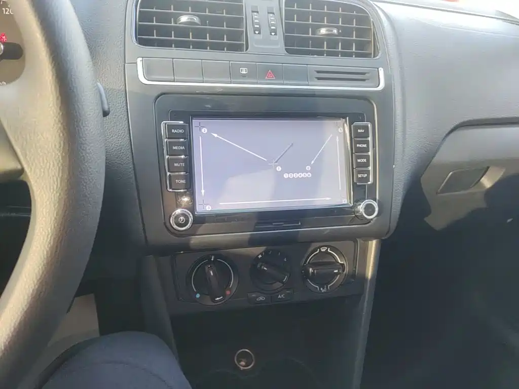 Volkswagen Polo — миниатюра 13