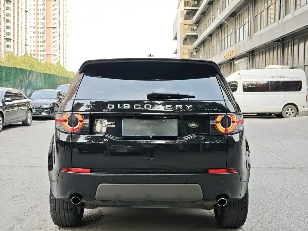 Land Rover Discovery Sport — миниатюра 9