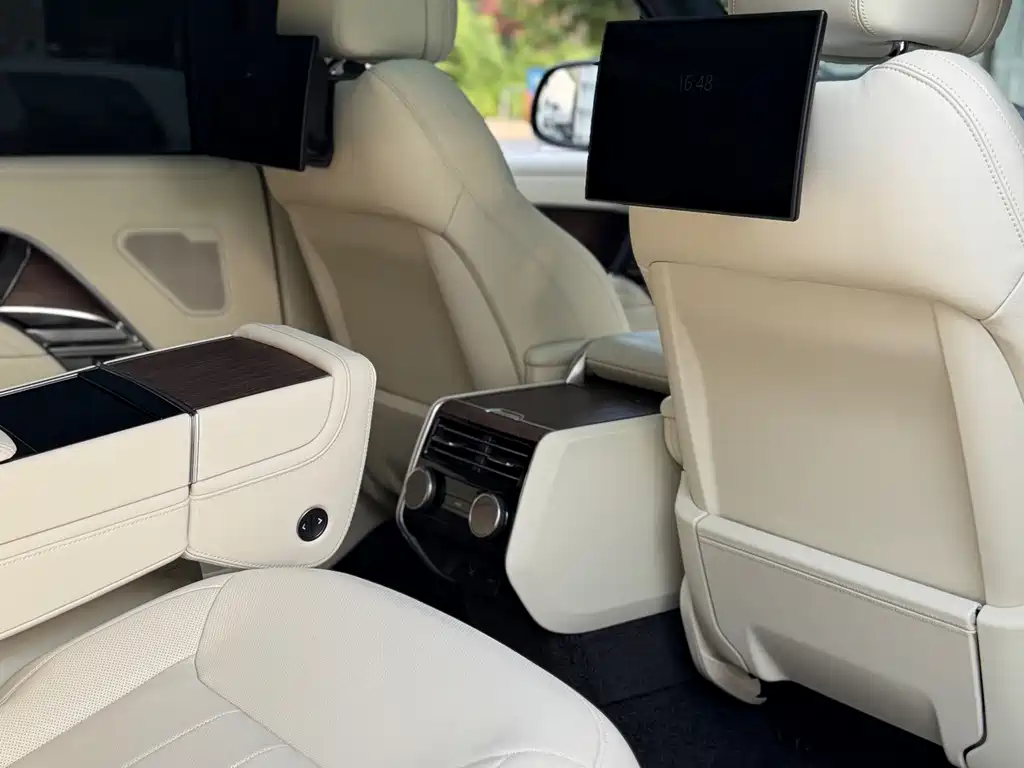 Land Rover Range Rover — миниатюра 25