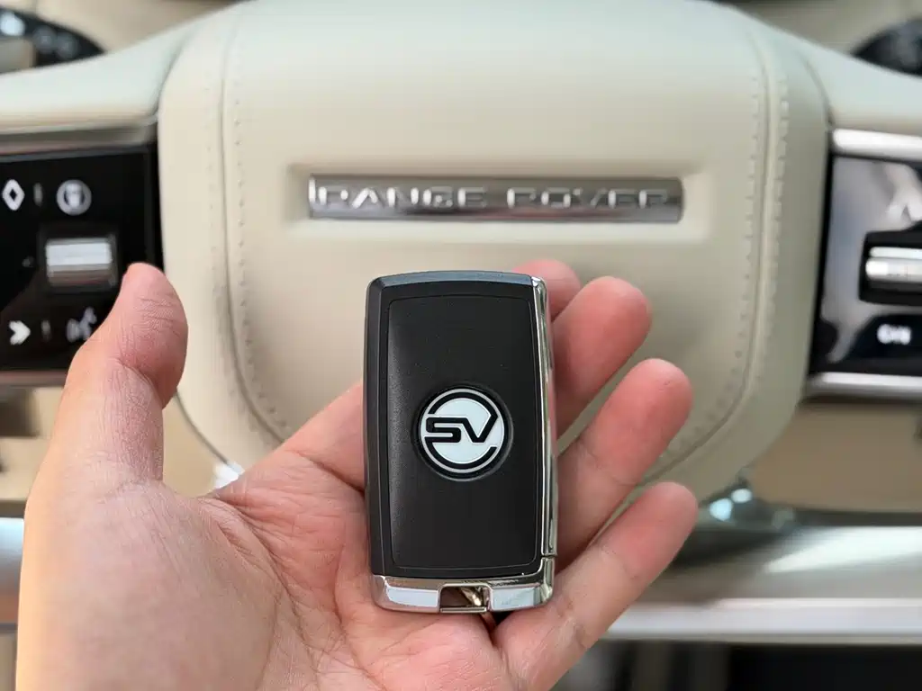 Land Rover Range Rover — миниатюра 9