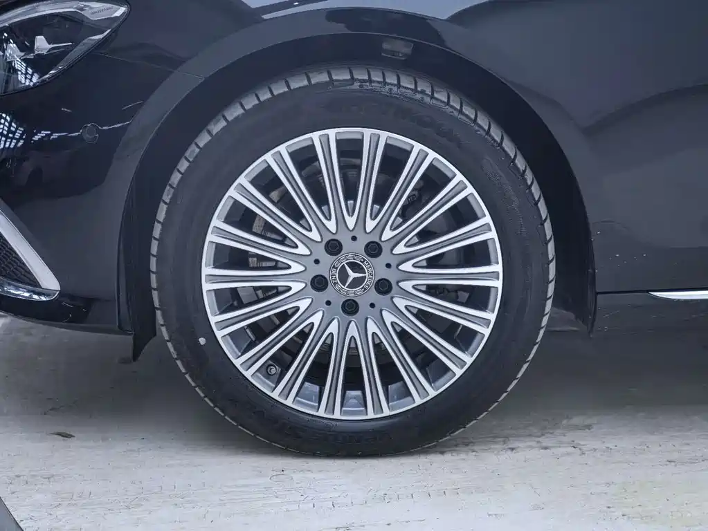 Mercedes-Benz E-Class E 2023 E 300 L Fashion