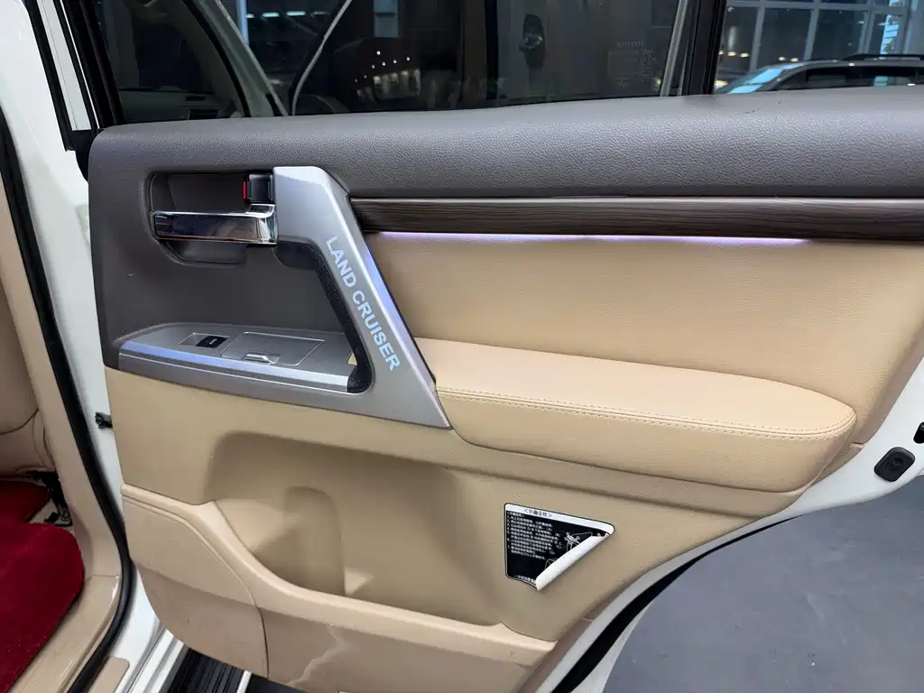 Toyota Land Cruiser — миниатюра 26