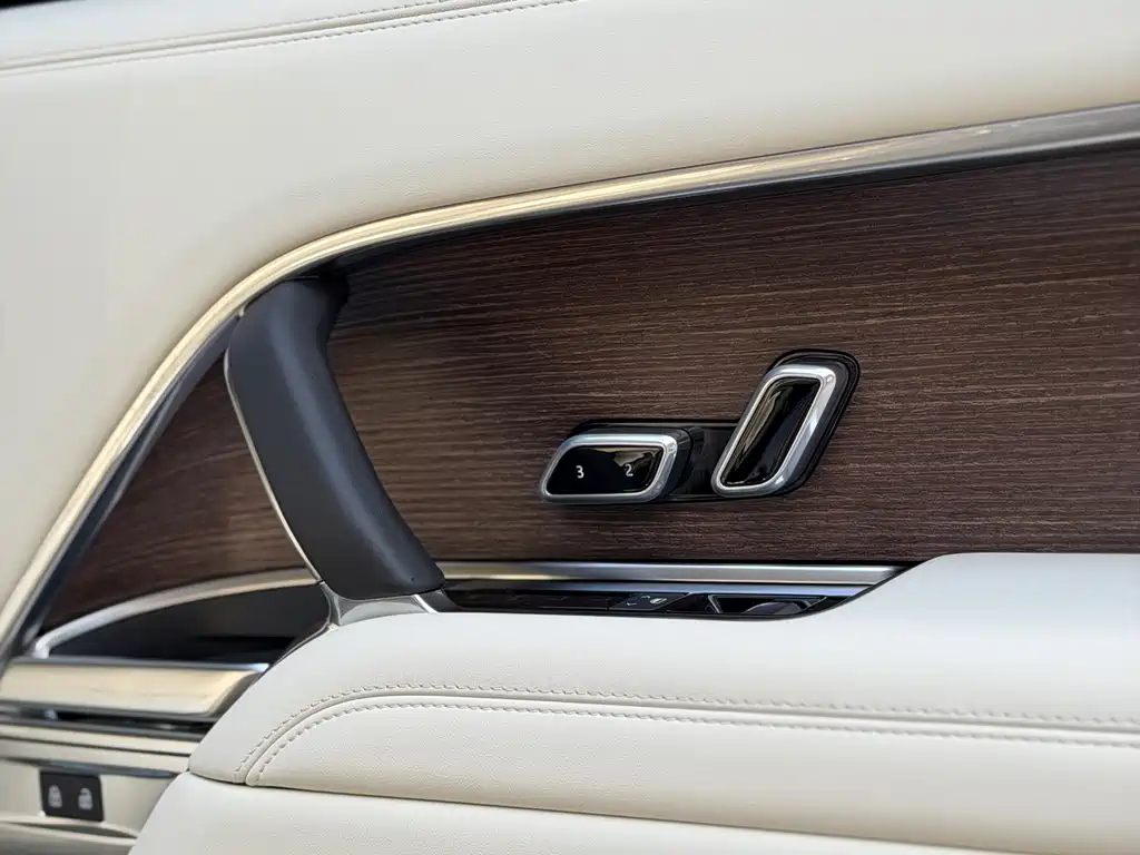 Land Rover Range Rover — миниатюра 26