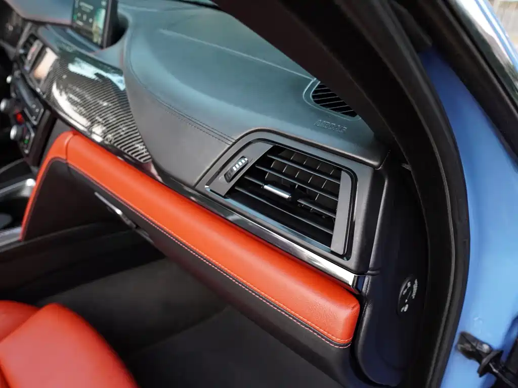 BMW M4 — миниатюра 25