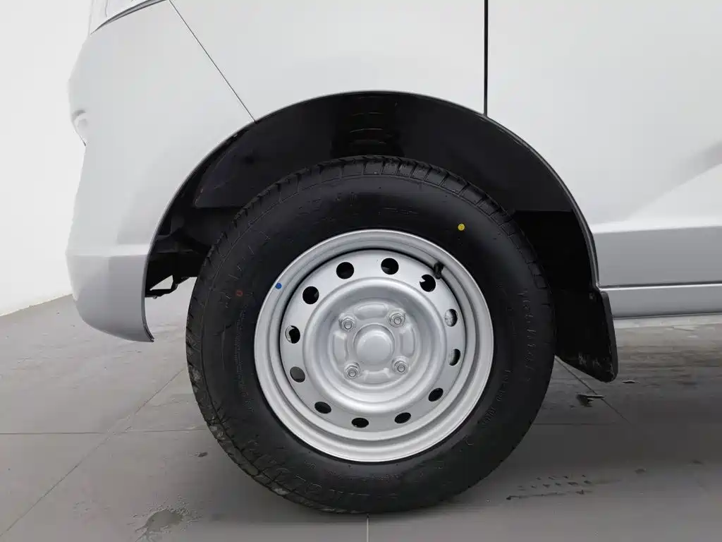 Wuling Rongguang S — миниатюра 17