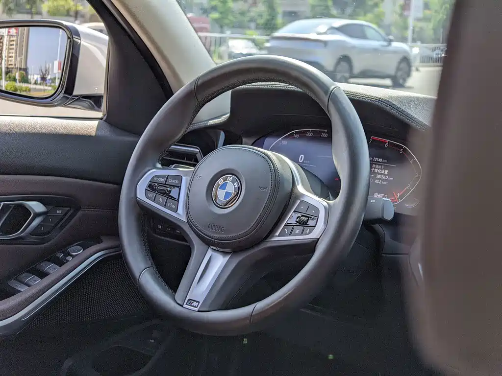 BMW 3 Series — миниатюра 6